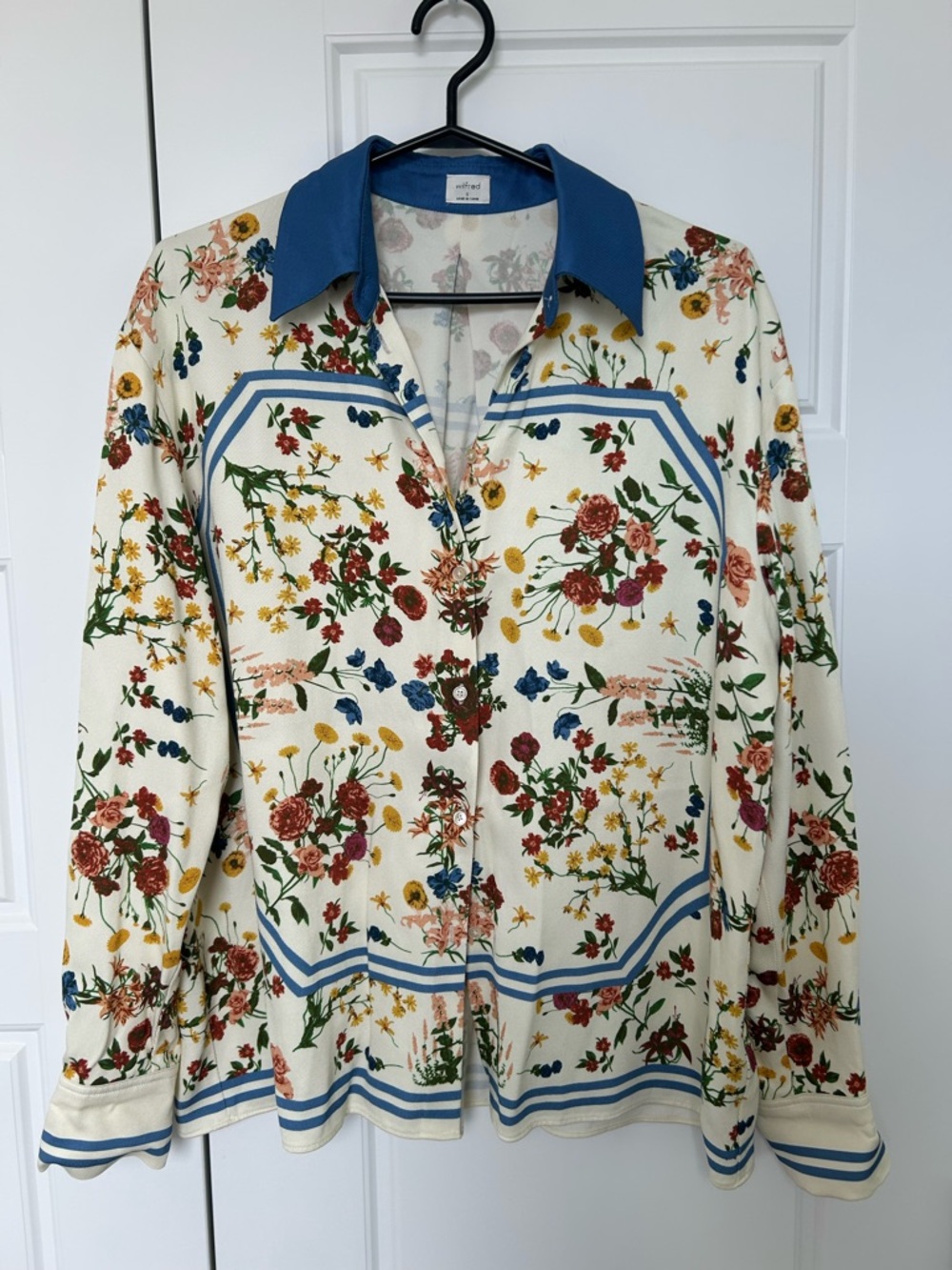 Wilfred Cream Floral Button-Down Shirt with Blue Collar